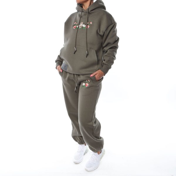 Blossom Comfort Tracksuit - Image 5