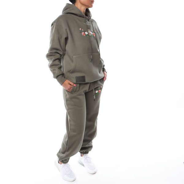 Blossom Comfort Tracksuit - Image 4